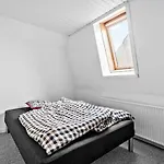 Stort Hus Naer Romo, Ribe Og Tonder Holiday home Skaerbaek